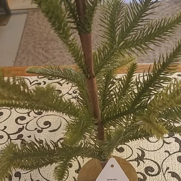 Large Wood Base Tree - Picture 5 of 7